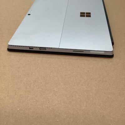 Microsoft Surface Pro 4 intel Core i5-G6 , 08Gb RAM 256Gb SSD